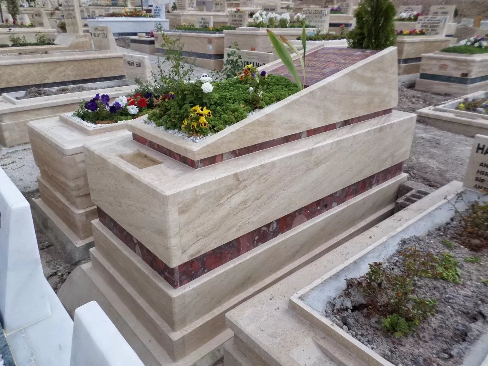 Mezar Mermerleri